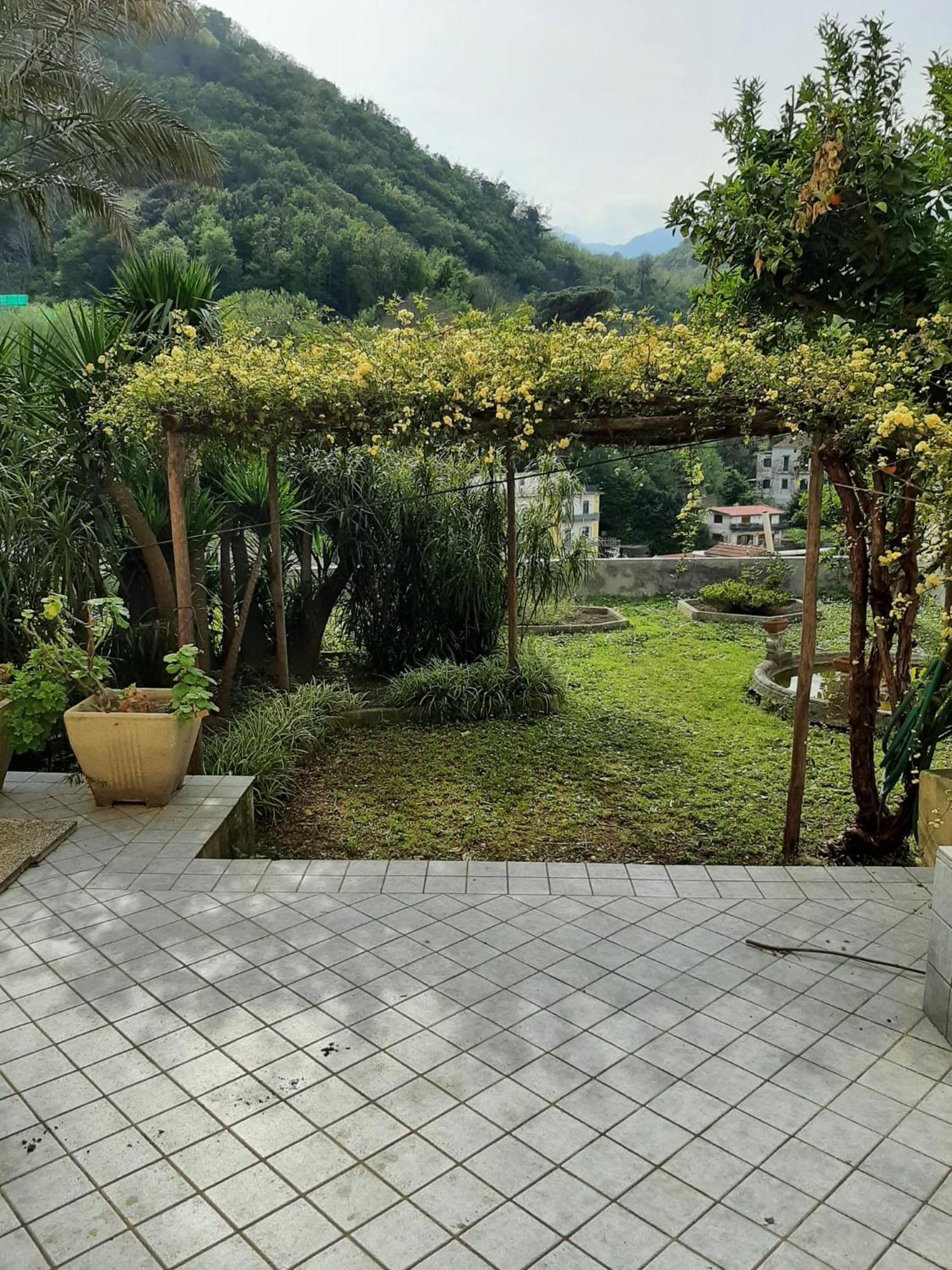 مبيت وإفطار Vietri L'Antico Giardino المظهر الخارجي الصورة
